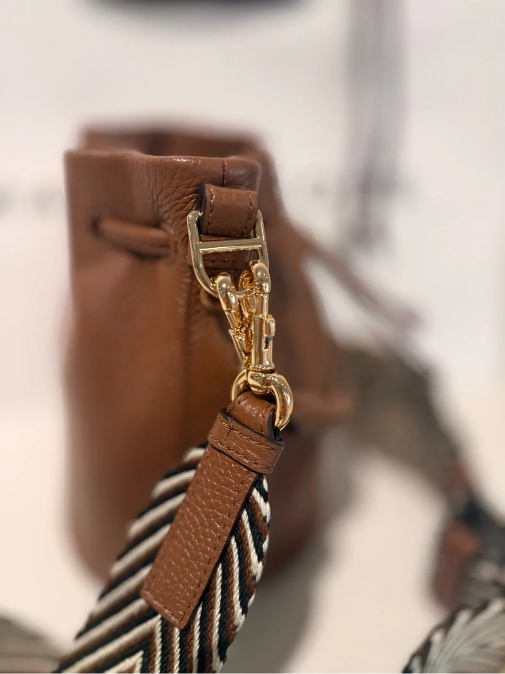 NWT Marc Jacobs groove bucket bag - cognac